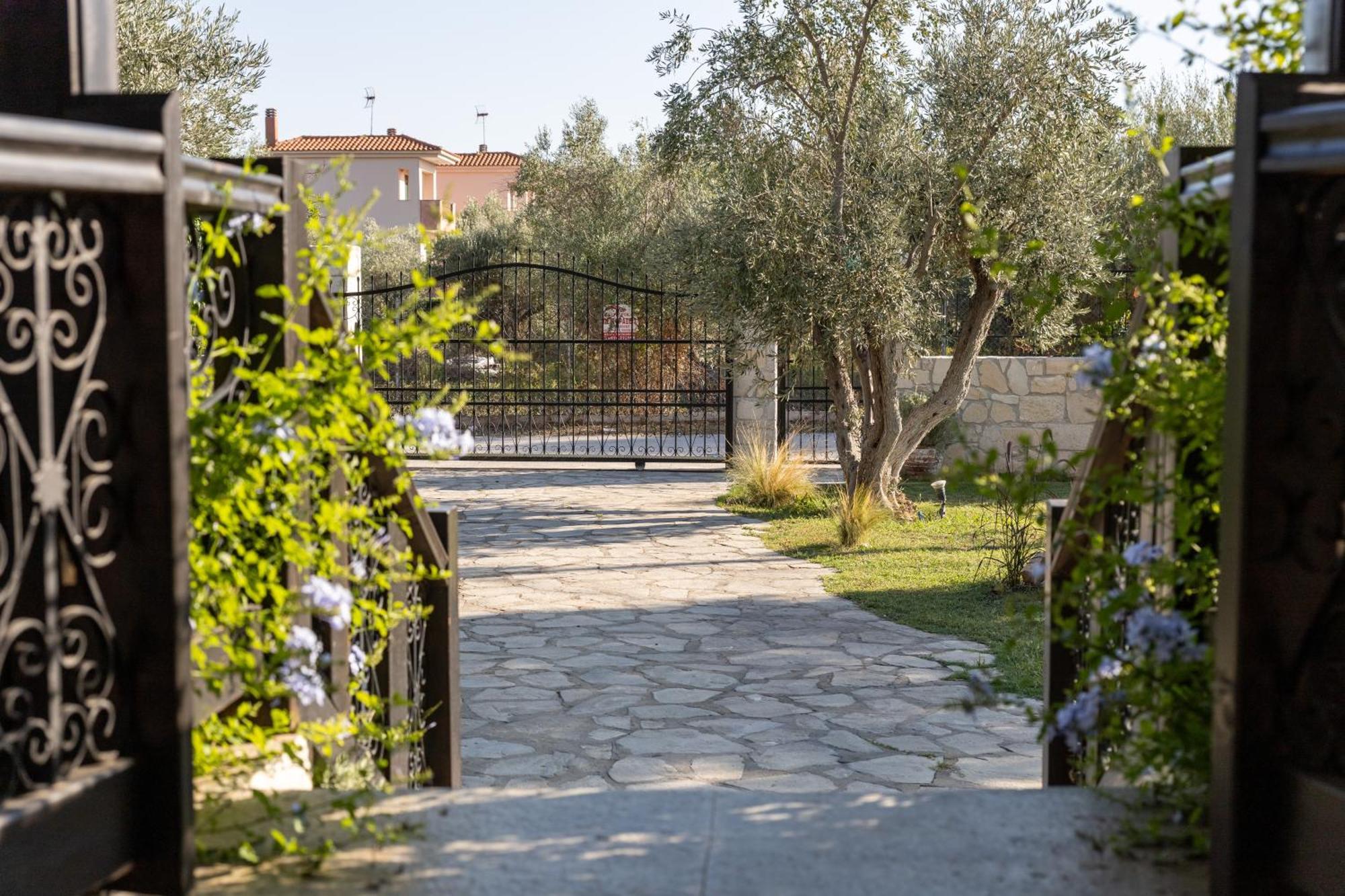 Villa Joy Ормос Пангиас Екстериор снимка